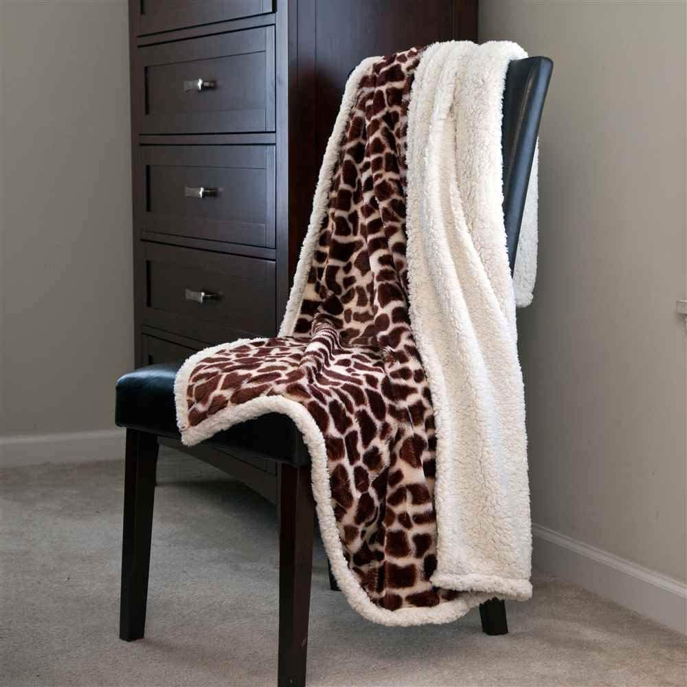 Giraffe Throw Blanket (50x60" in)